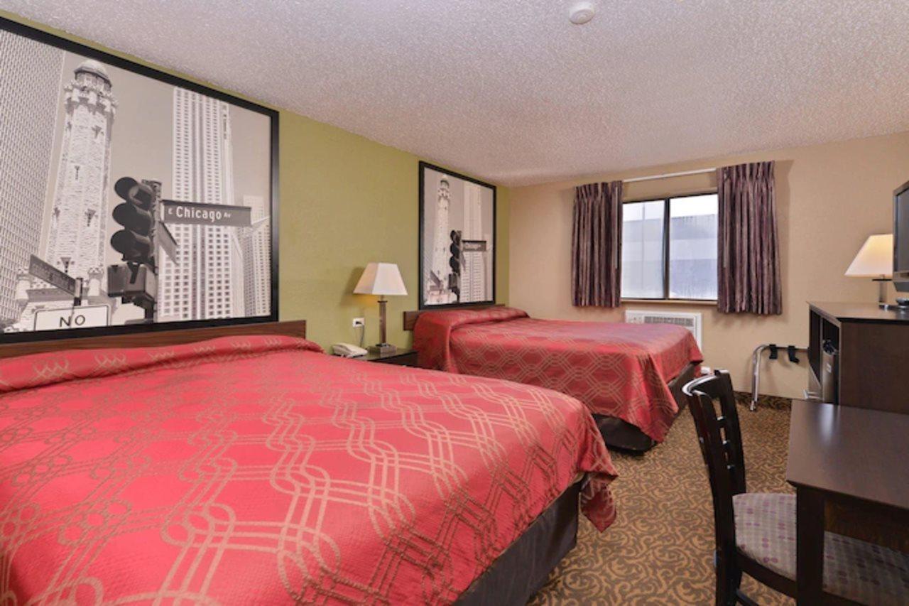 Rodeway Inn Waukegan - Gurnee Ngoại thất bức ảnh