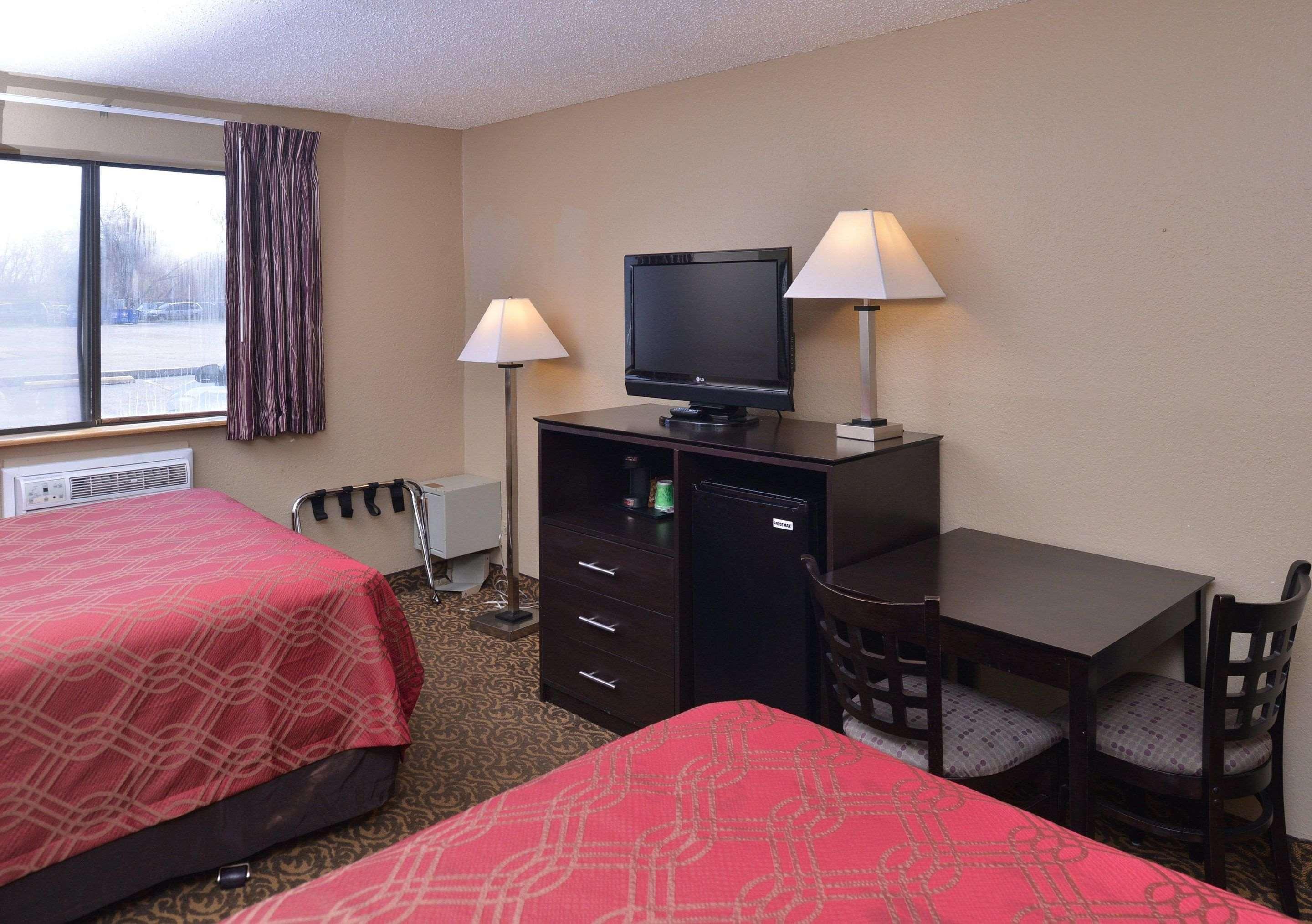 Rodeway Inn Waukegan - Gurnee Ngoại thất bức ảnh